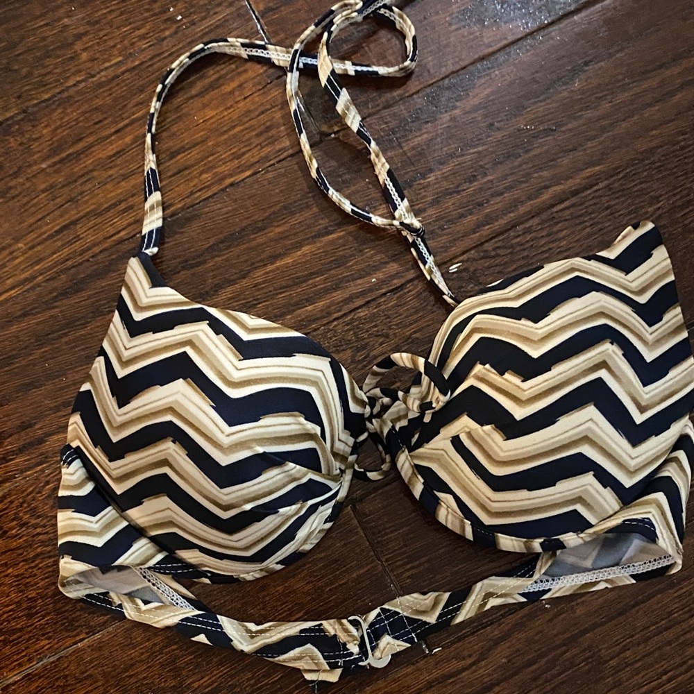 Chevron Pattern Bikini Top